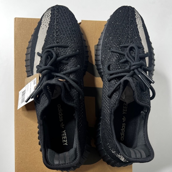 Adidas Yeezy Boost 350 V2 - Picture 5 of 7